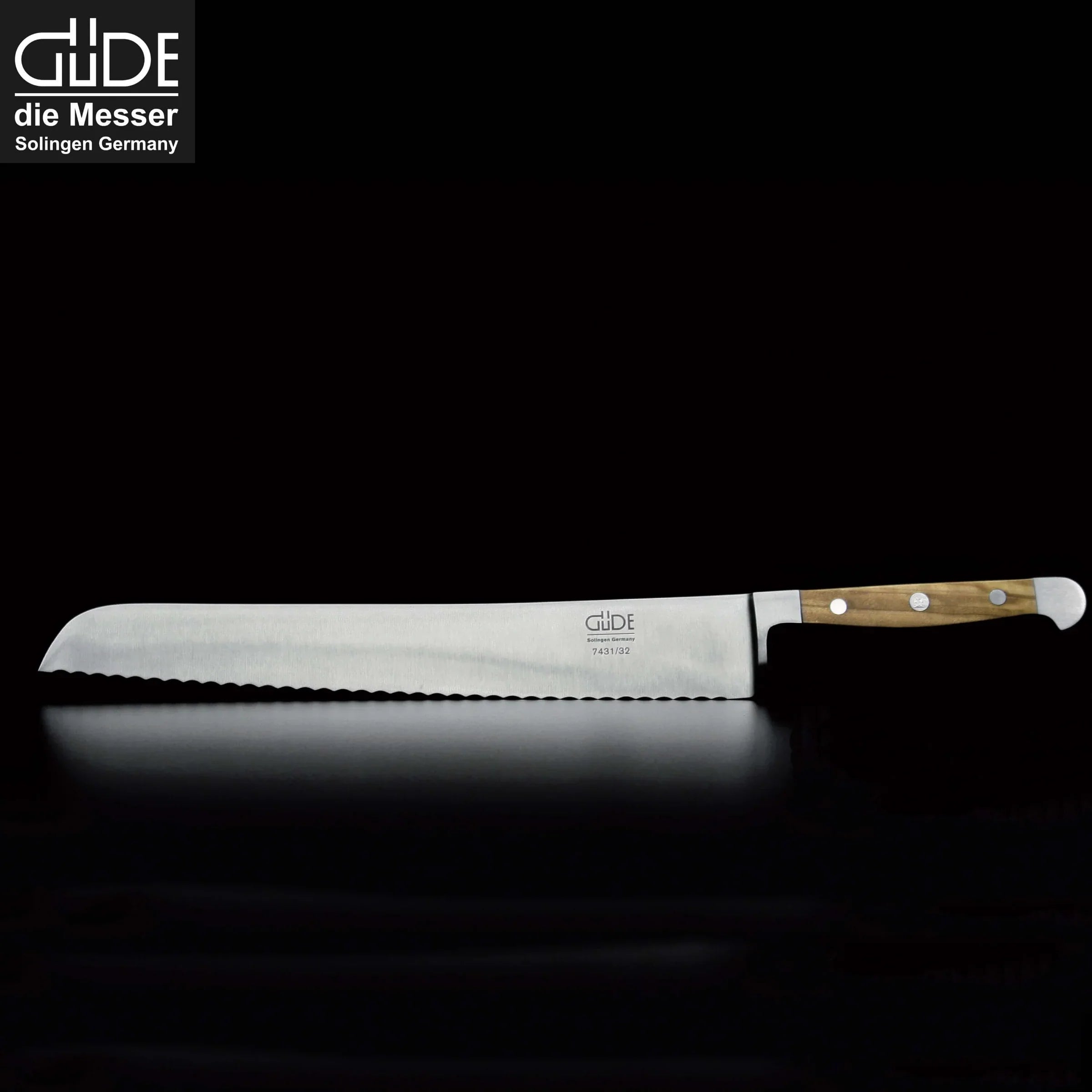 Lets talk about bread knife with serrated blade and wooden handle against a dark background.