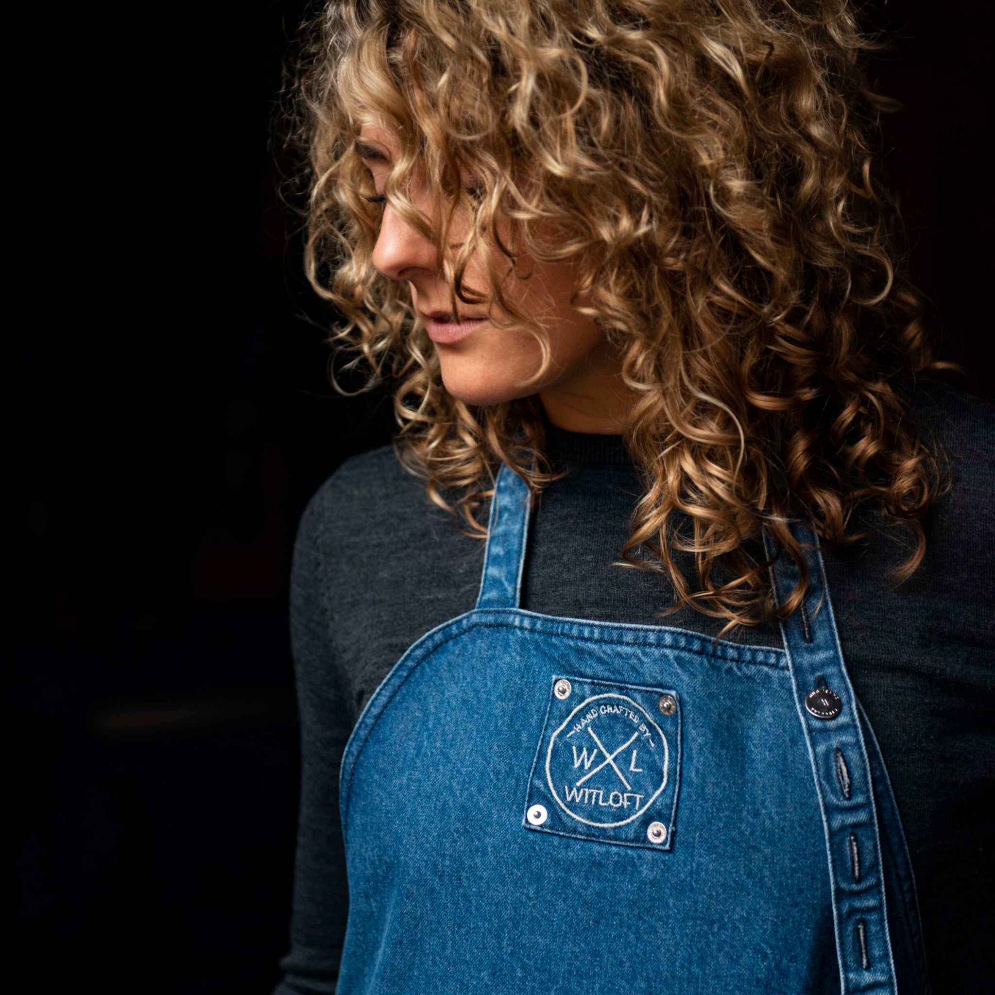 Premium Kitchen Aprons and Cut-Resistant Gloves – Stylish Protection for Cooking and Safety - denim apron model