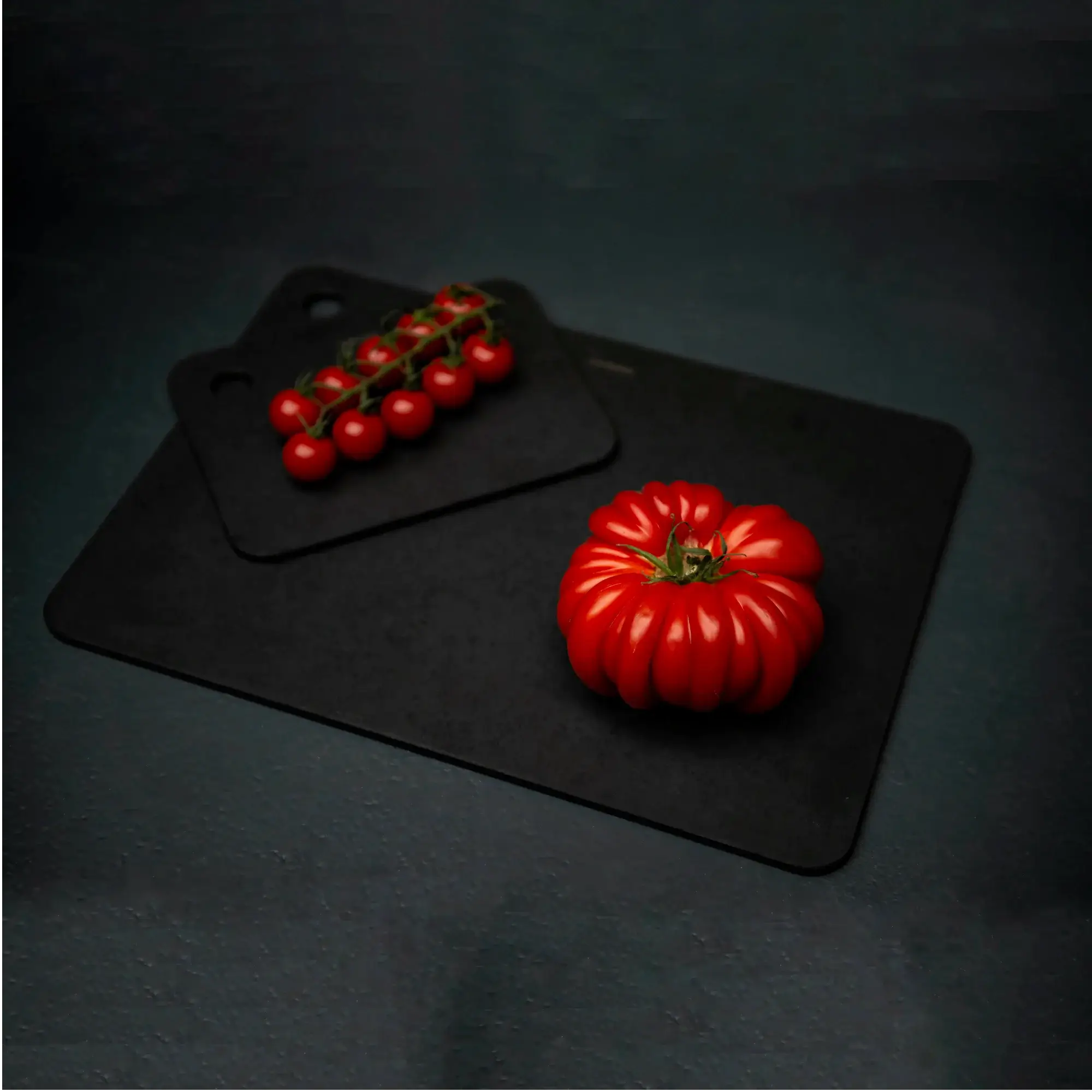 Combekk | Recycled Paper Cutting Board 28x38 cm Black | Made in Holland
