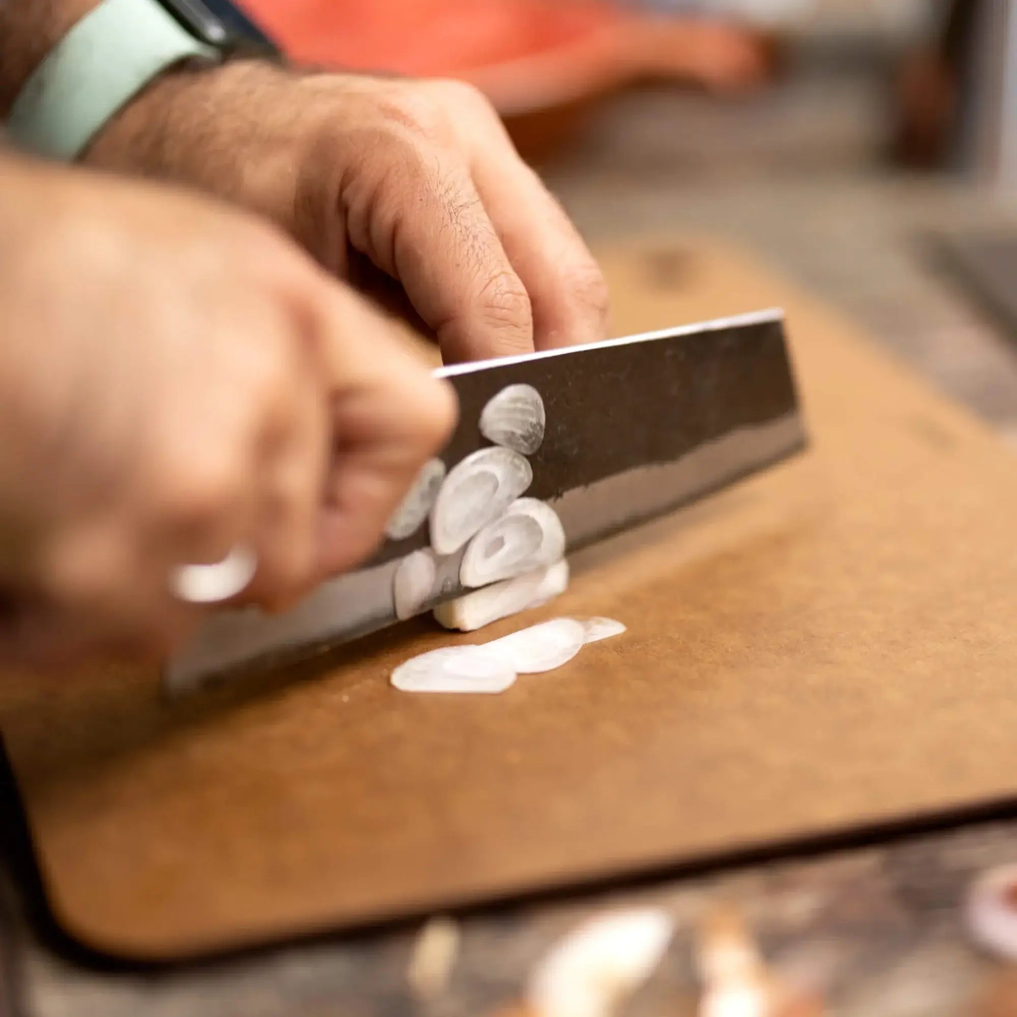Combekk | Recycled Paper Cutting Board 28x38 cm Brown | Made in Holland