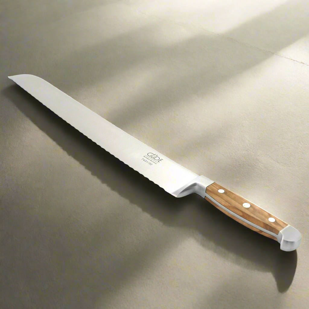 ALPHA OLIVE | Bread Knife Franz Dude 12.5 " Right hand Version| Forged steel / Olive Wood Handle