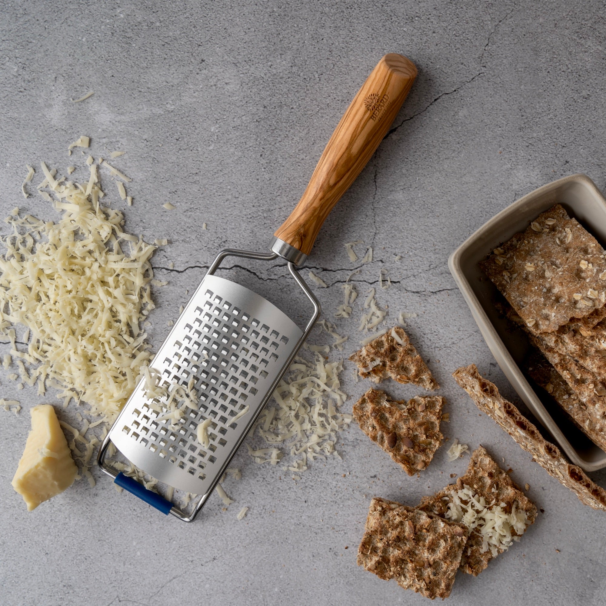 Berard Olivewood Handle Zester Grater 34.5 x 16 x 1.3 cm