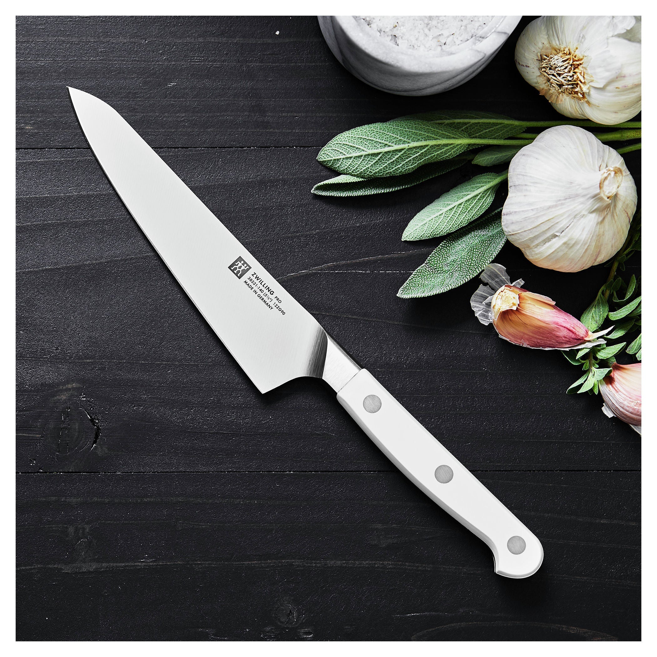 ZWILLING Pro le blanc 5.5 inch Chef's Knife Compact, White