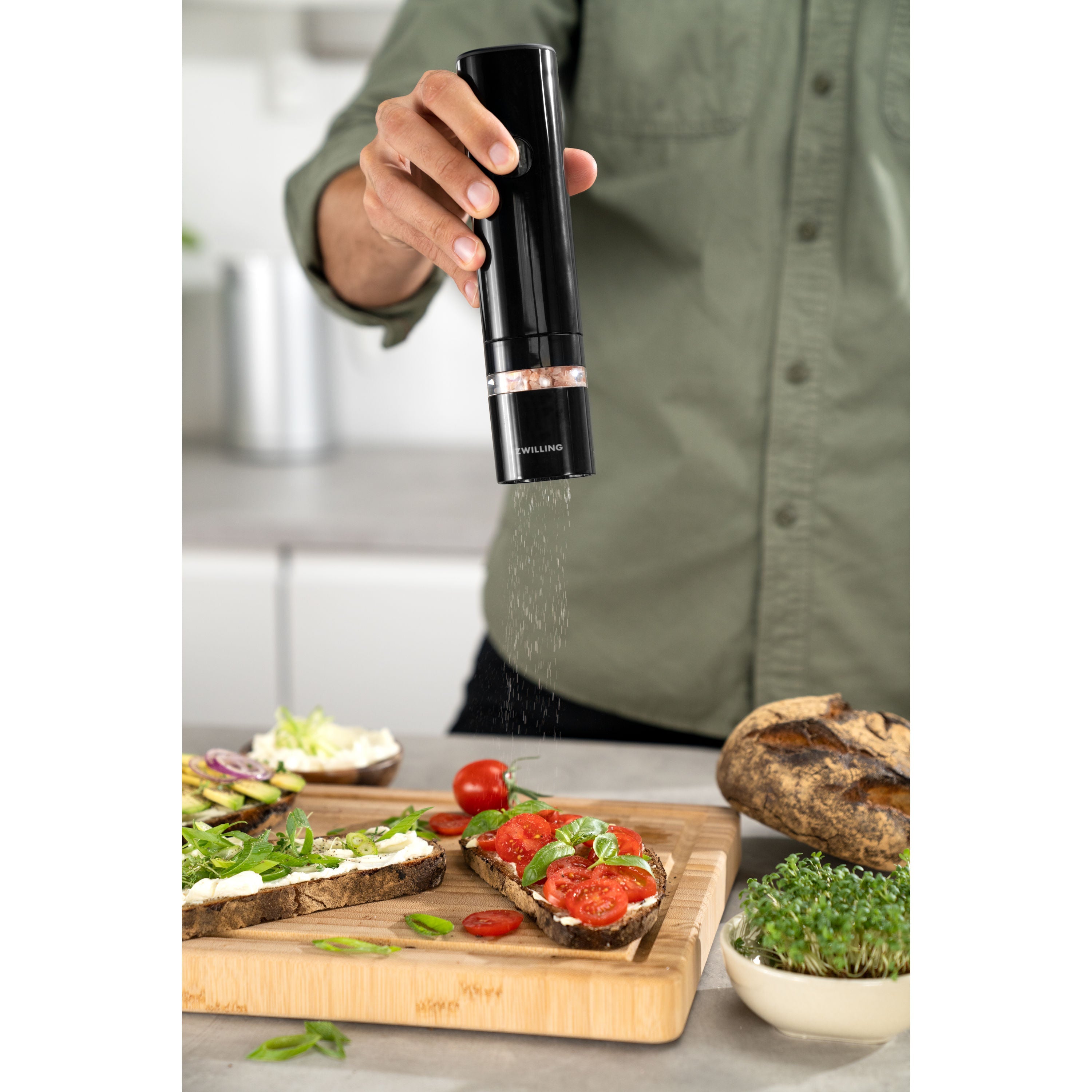ZWILLING Enfinigy Electric Salt And Pepper Mill, Black