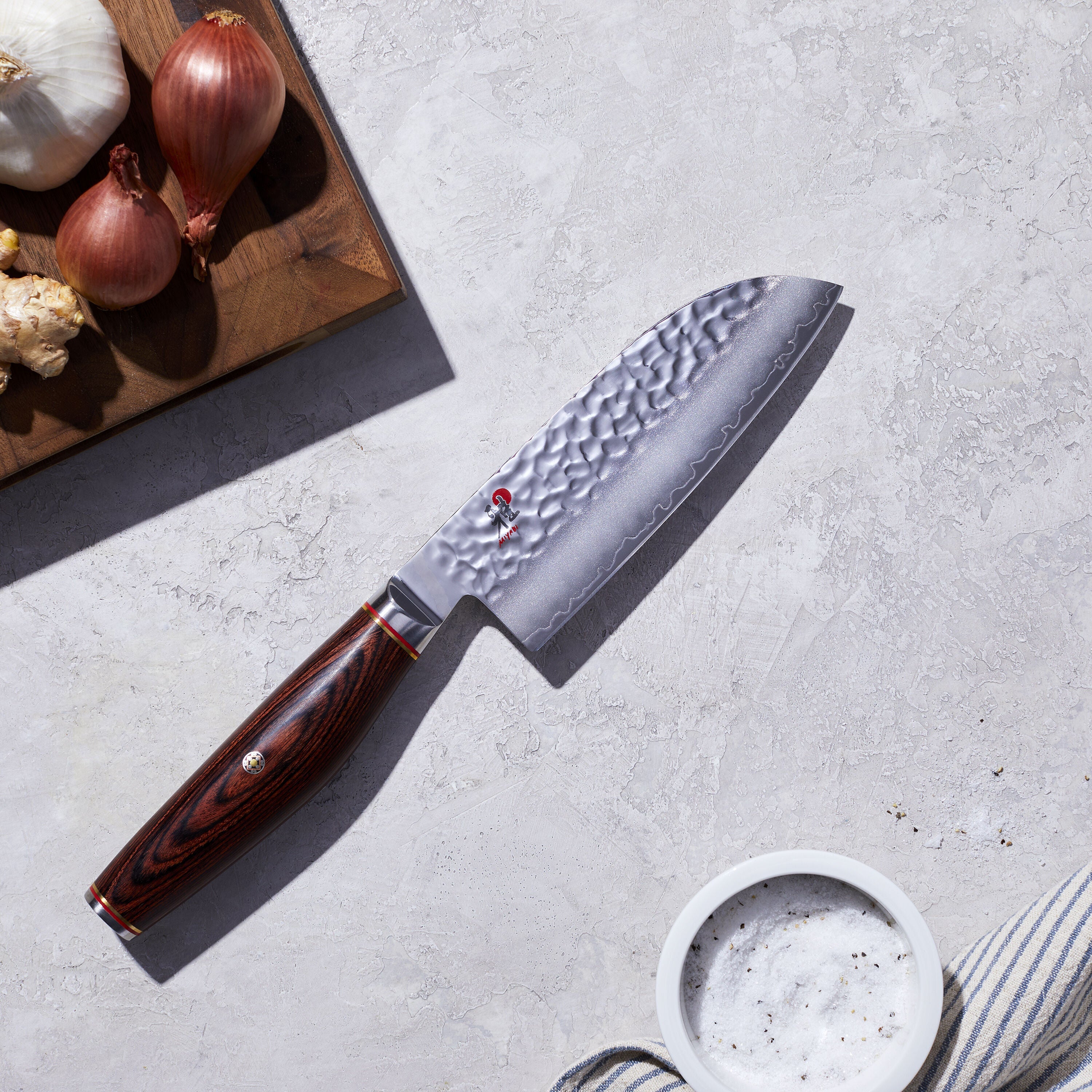 MIYABI 6000 MCT 5.5 inch Santoku, Brown