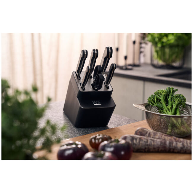 ZWILLING Pro 7-Piece Self-Sharpening Knife Block Set – Anthracite