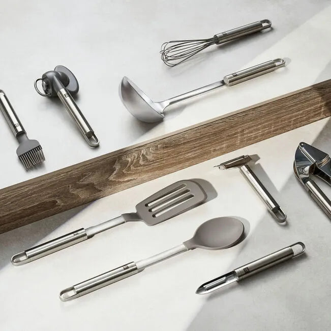 ZWILLING Pro Can Opener – 18/10 Stainless Steel, Smooth & Effortless Cutting