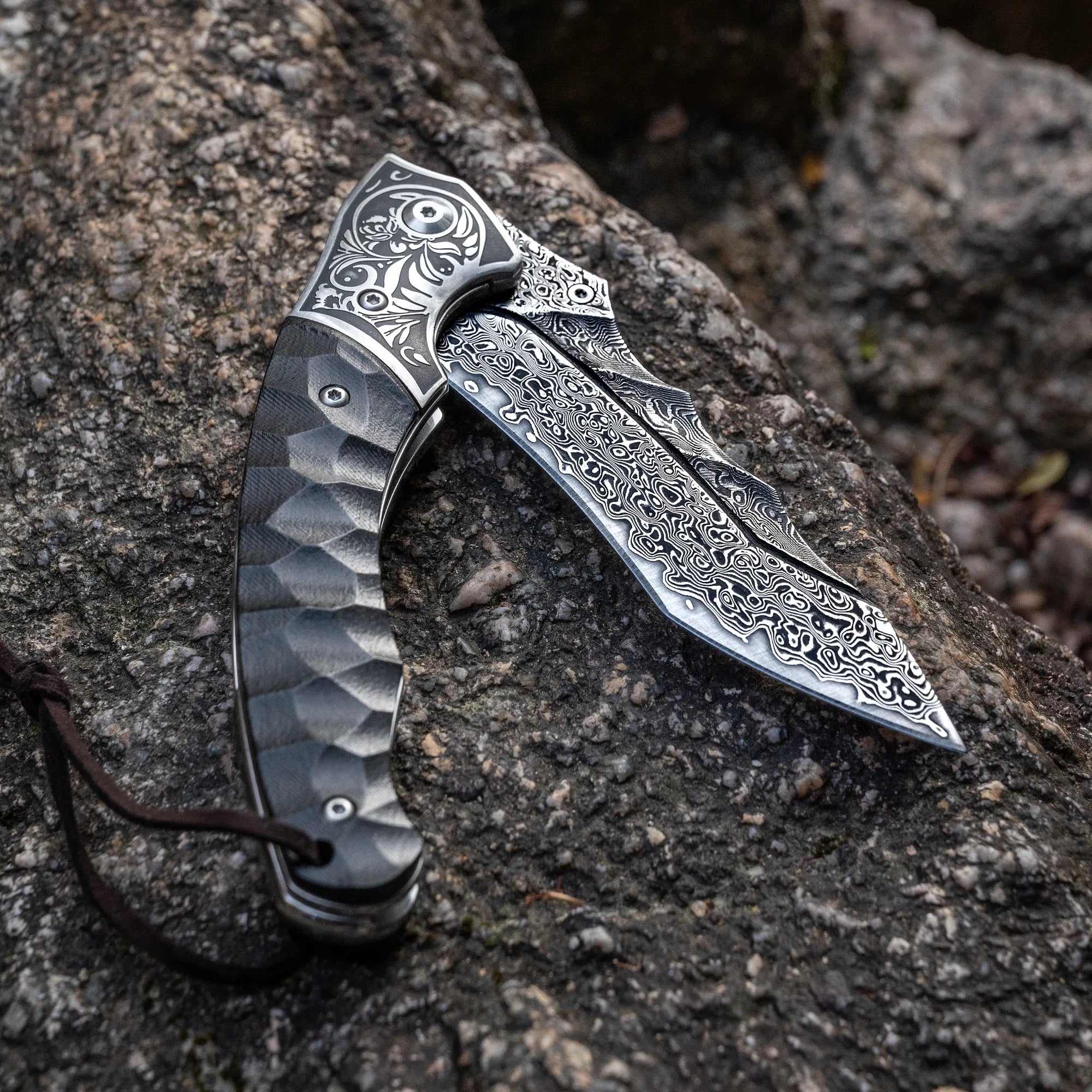 Scorpion VG10 Damascus Steel Folding Knife – 9.5cm Blade,