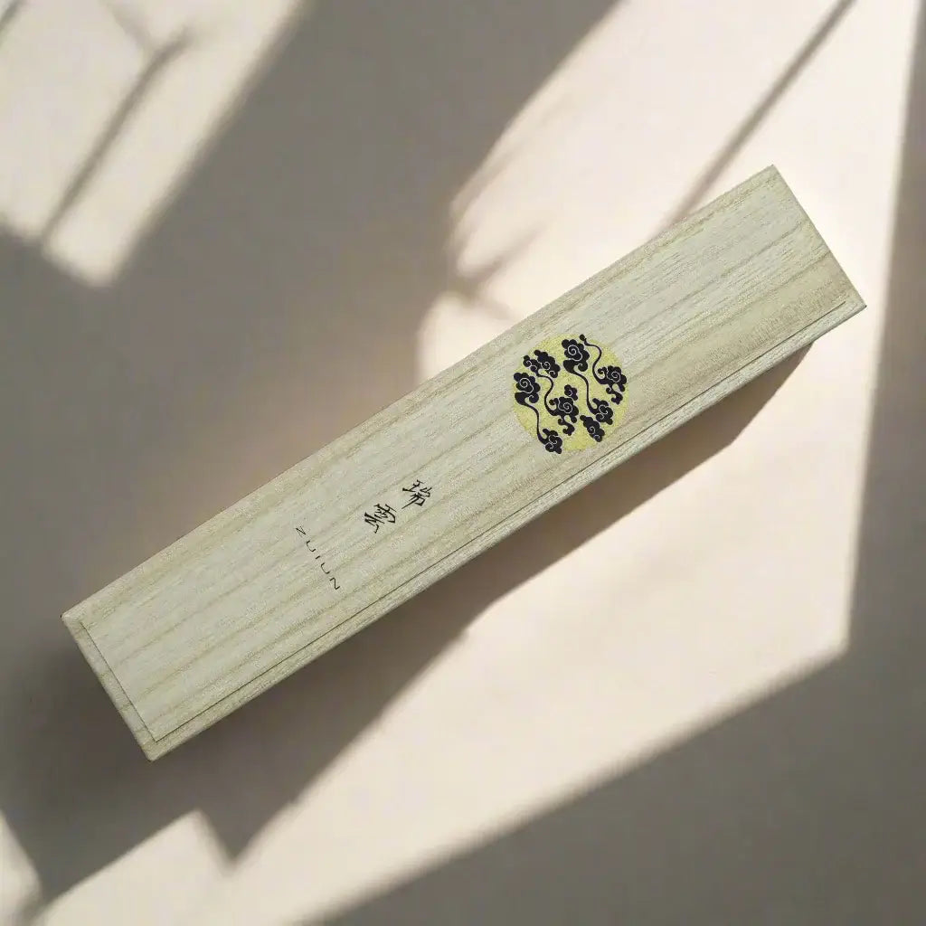 Seki Kanetsugu 4-Piece Knife Set with Magnetic Block – R2/SG2 Steel