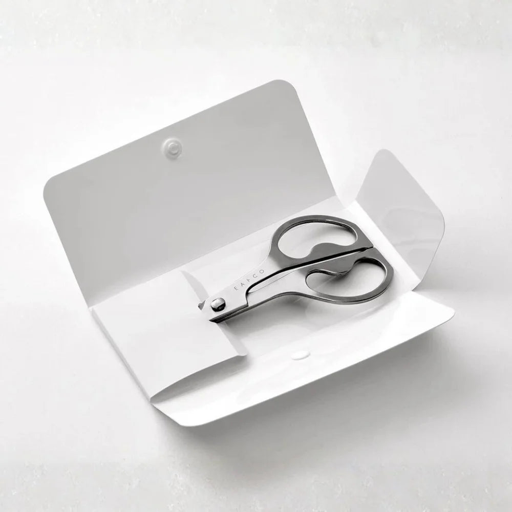EAtoCO Cutlery Hasami Table Scissors in open packaging, ergonomic design, made in Japan for easy food cutting.