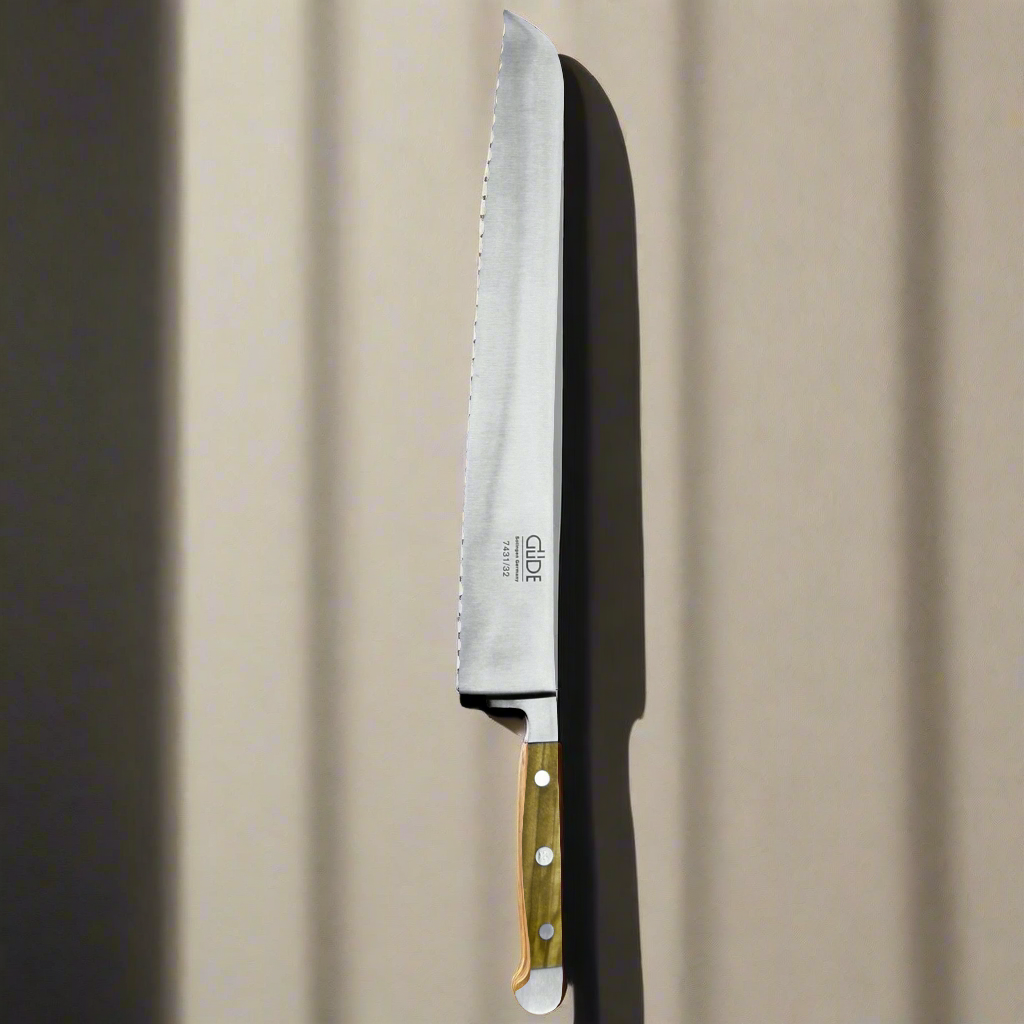 OLIVE ALPHA | Bread Knife Franz Dude 12.5 " Version droite" Acier forgé / olivier