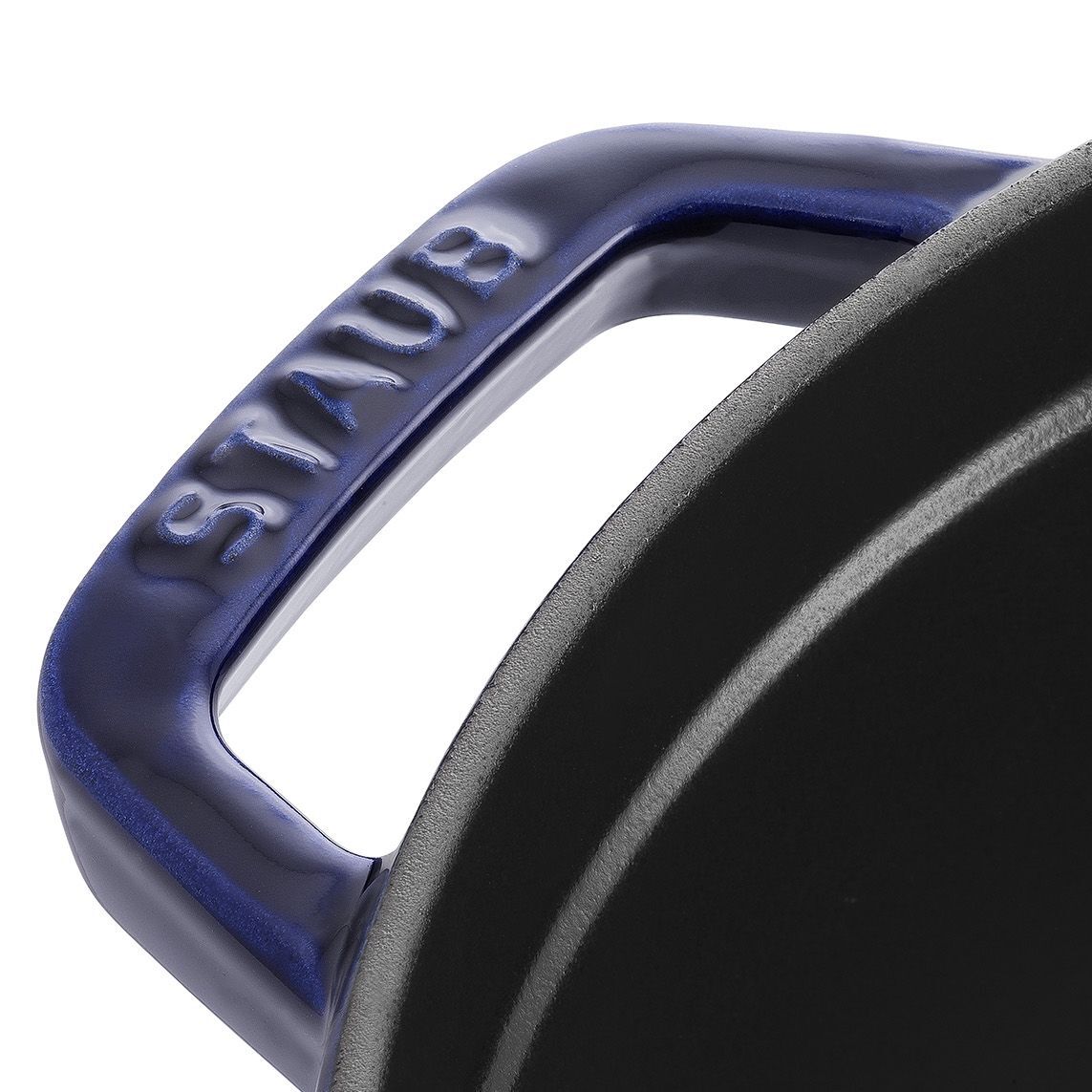 STAUB La Cocotte 5.25 L Cast Iron Round Cocotte, Dark-Blue