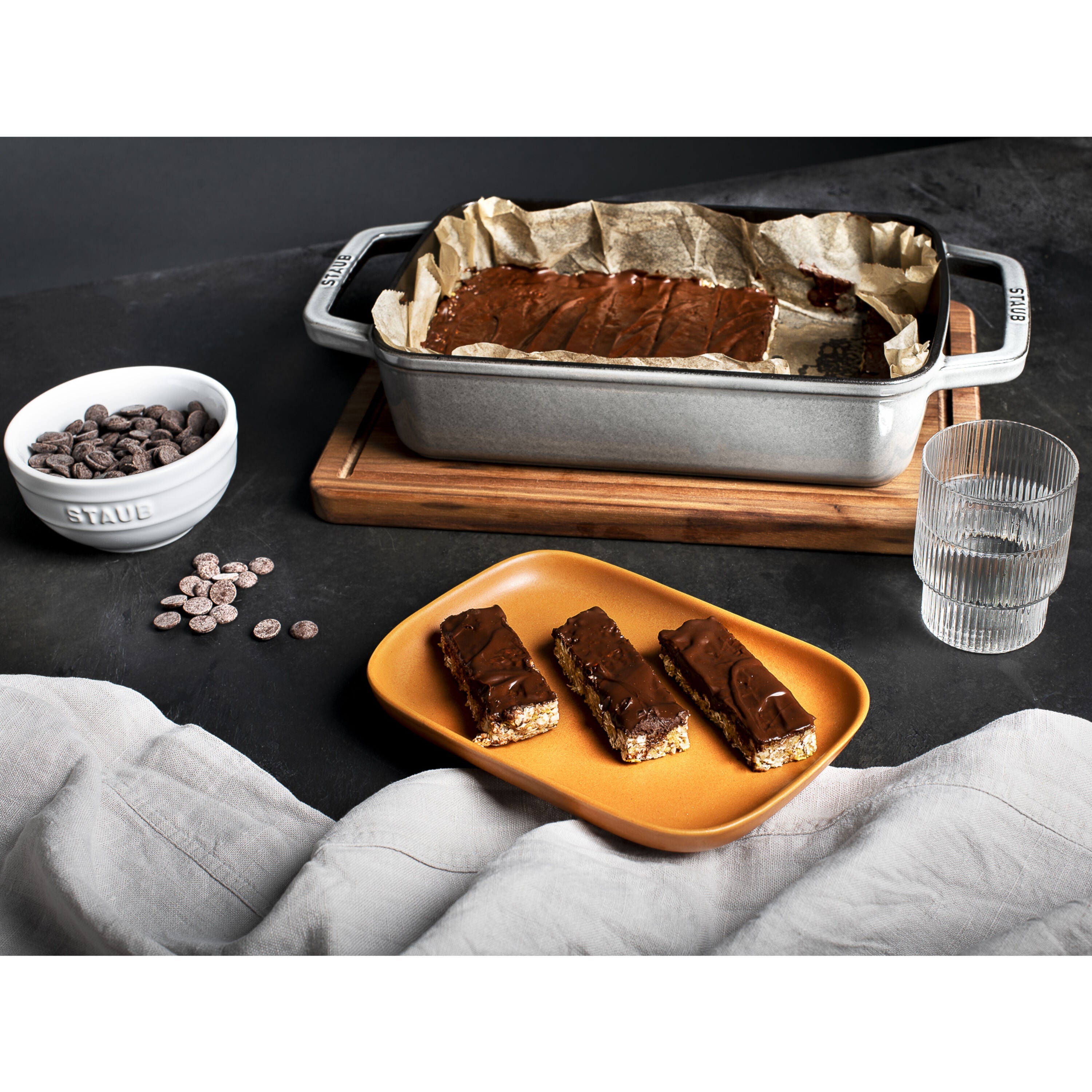 STAUB Specialities 3.25 L Cast Iron Rectangular Roasting And Baking Pan, Graphite-Grey-3