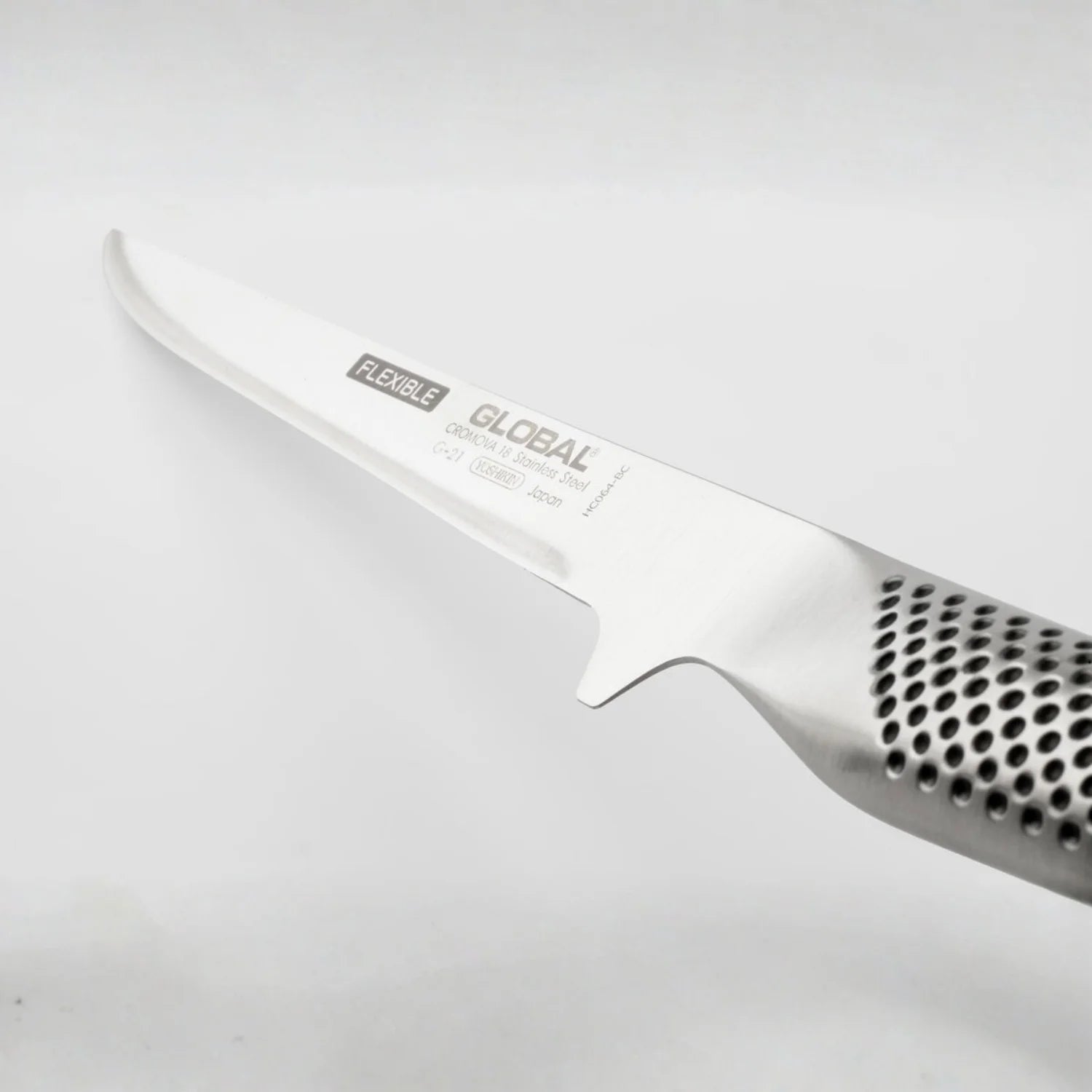 GLOBAL Flexible Boning Knife 6.25" | Japanese CROMOVA 18 Stainless Steel