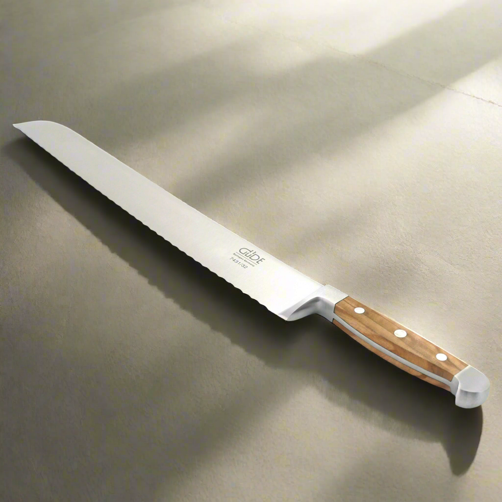 OLIVE ALPHA | Bread Knife Franz Dude 12.5 " Version droite" Acier forgé / olivier