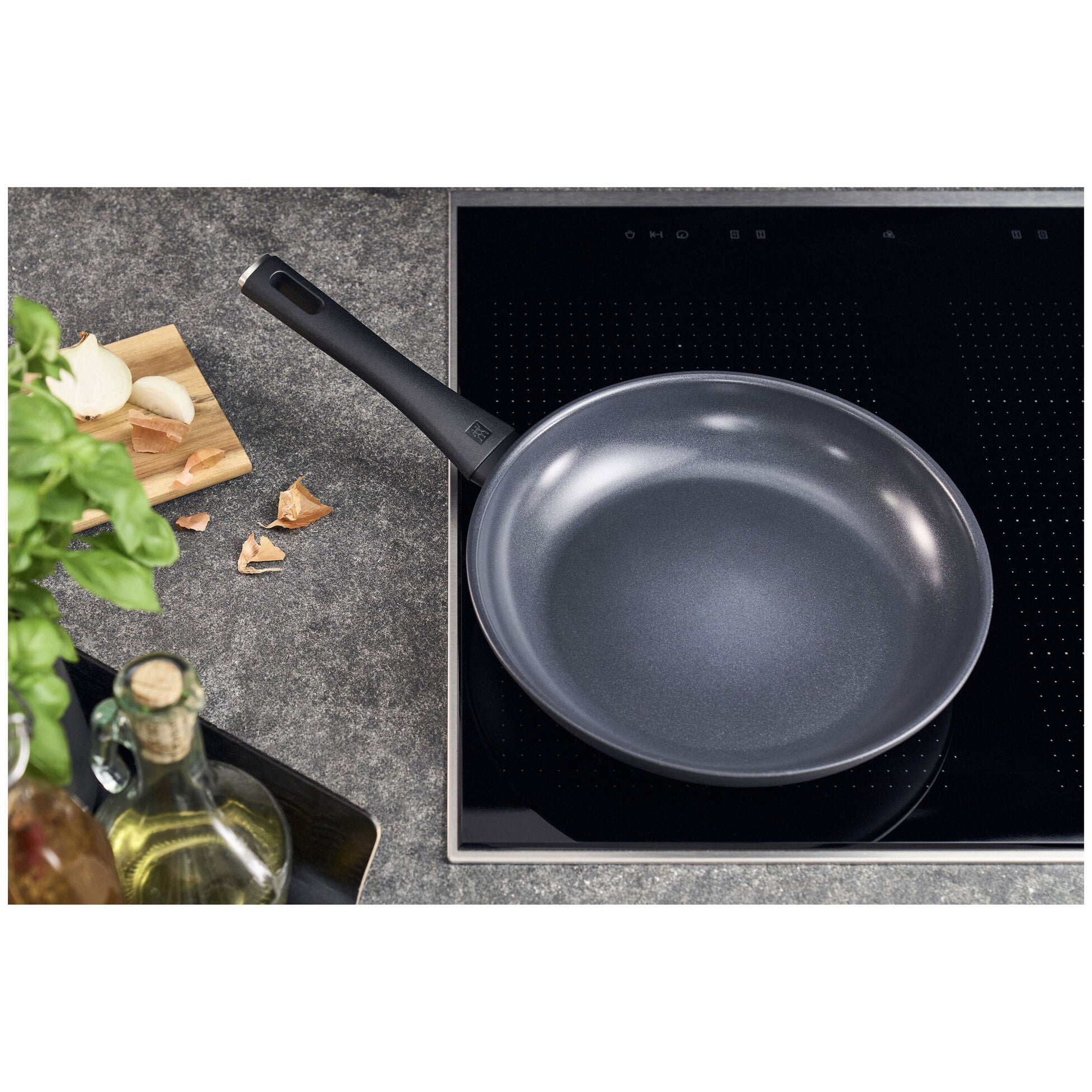 ZWILLING Madura Plus Frying Pan, 20 cm / 8 inch, Aluminum, Titanium-Reinforced Ceramic Non-Stick Coating