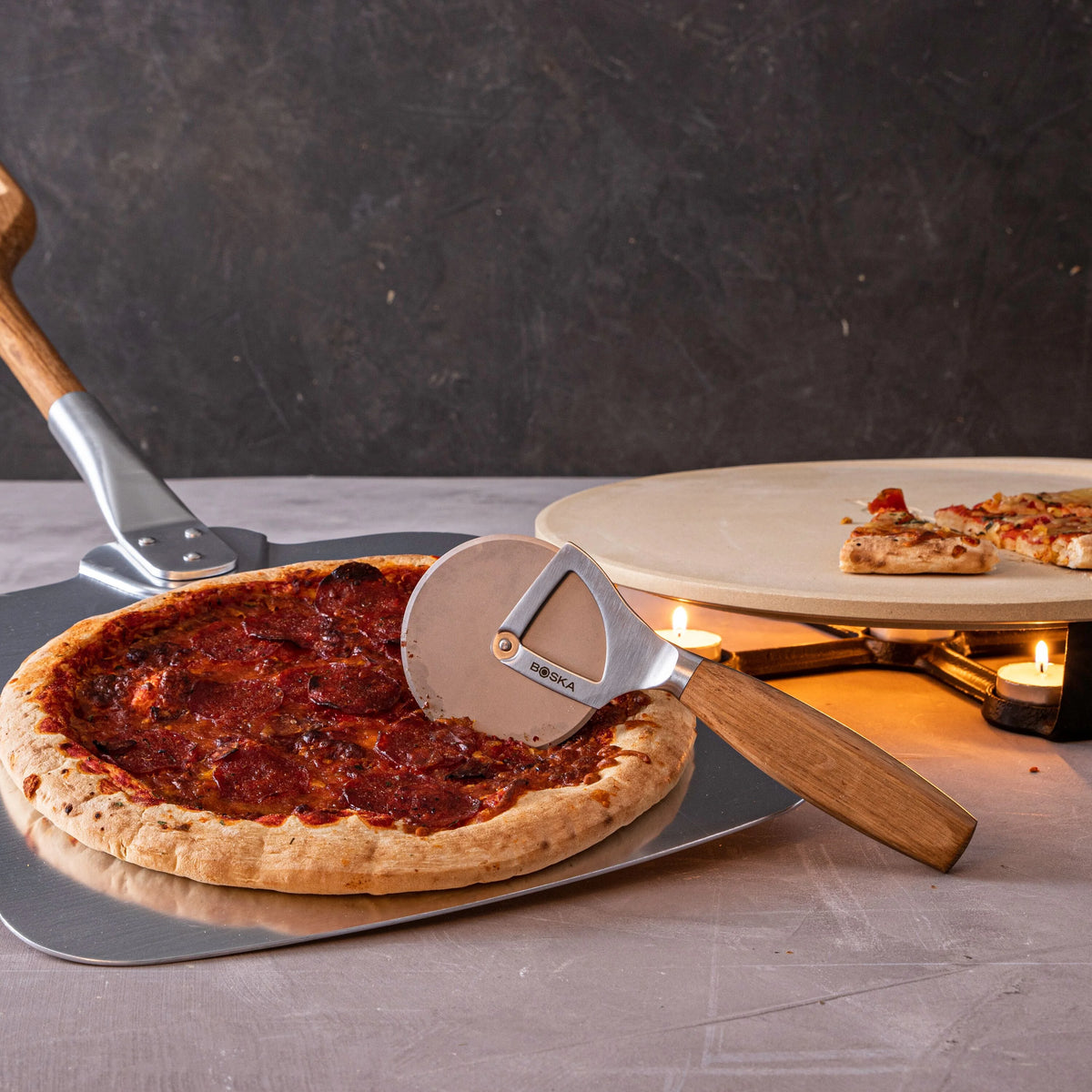 BOSKA - Oslo+, Pizza Wheel, 8.5x3.3x0.6" / 21.7x8.4x1.5cm