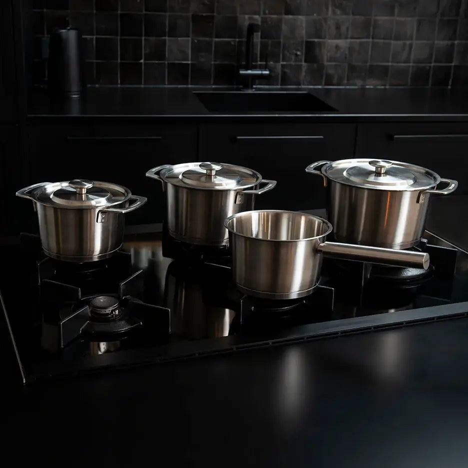COMBEKK | Stainless Steel Cookware Set of Four