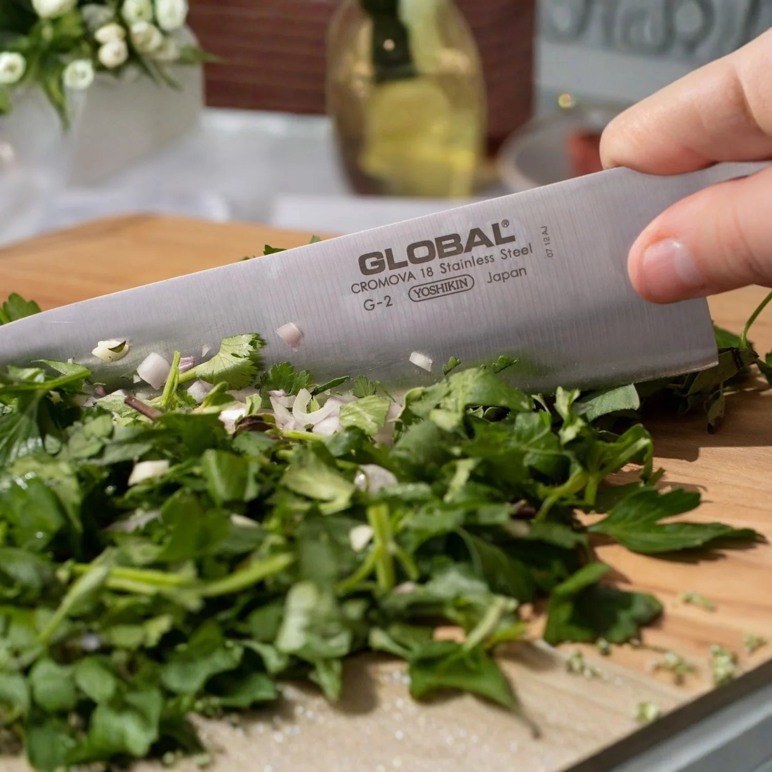 GLOBAL Cook's Knife 20cm/8" | Japanese CROMOVA 18 Stainless Steel Chef Knife