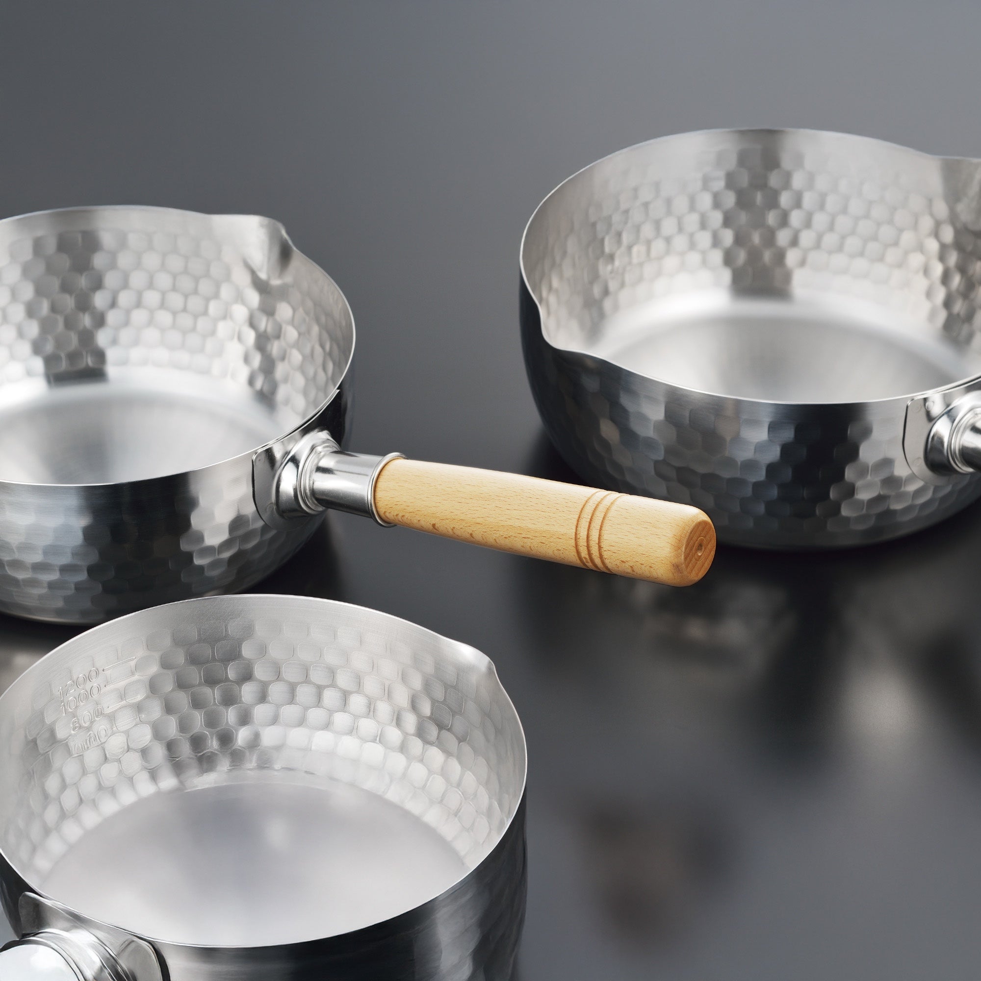 Yoshikawa Yukihira Saucepan 20 cm | 2.1 L Stainless Steel with Wooden Handle