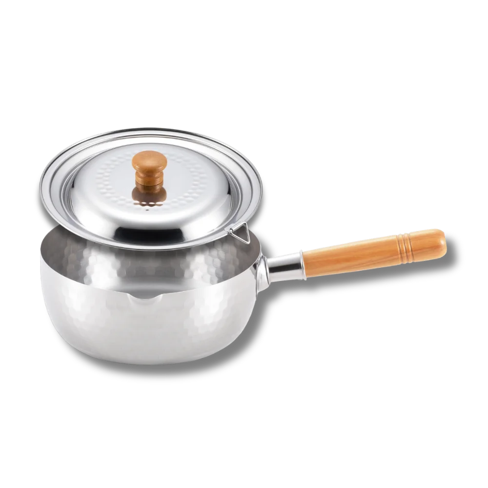 Yoshikawa Yukihira Saucepan 20 cm with Lid in stainless steel and wooden handle for authentic Japanese cooking.