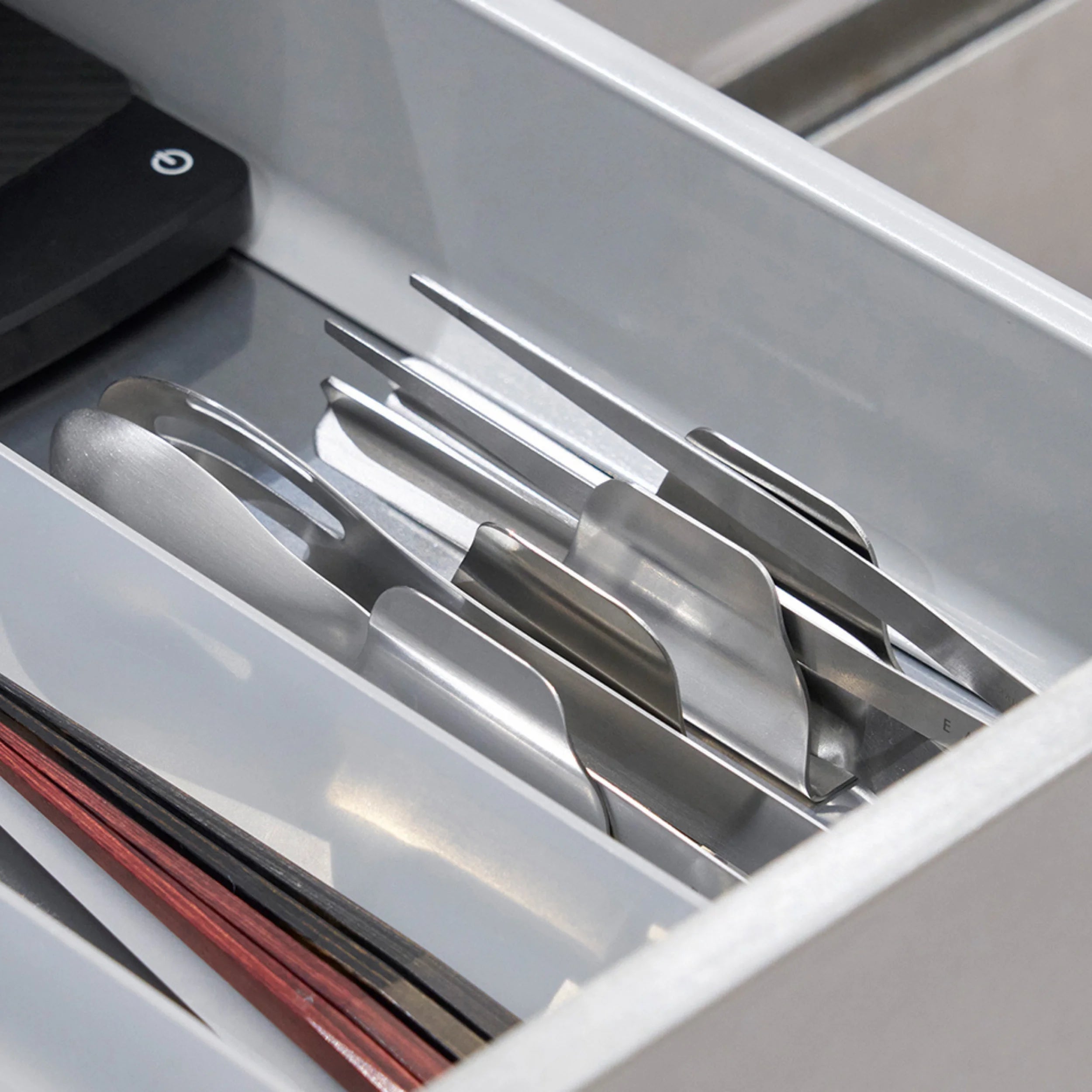 Eeatoco Stainless Steel Utensil Rest - Made In Japan